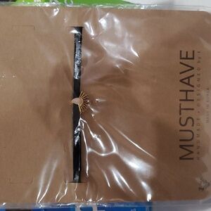 Musthave handmade fan leather necklace